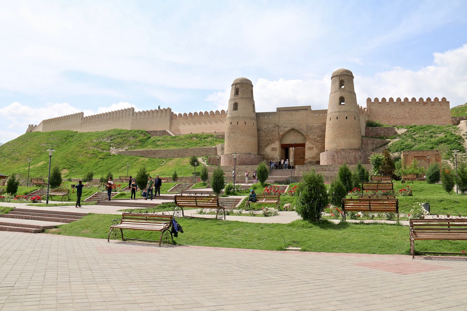 Hisor Fortress